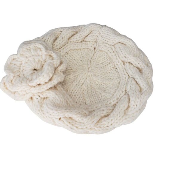 e.c.c. 100% Wool Women's Cream Beret Hat with Rose Decor, Handmade in Ecuador - Picture 1 of 5